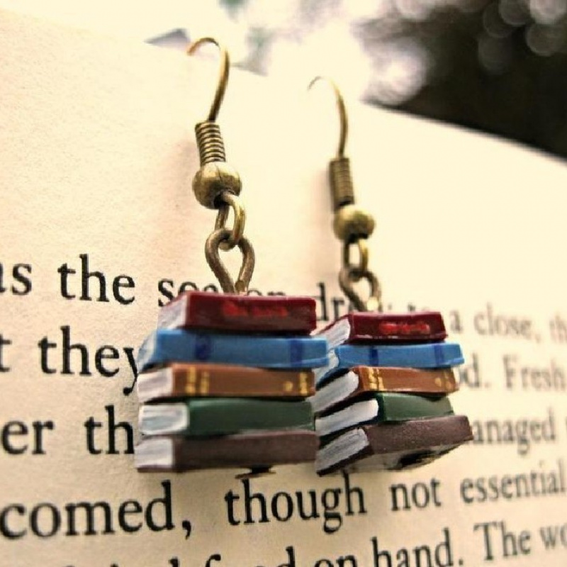 Vintage Library Book Stack Ear - đánh giá và giá Vintage Fashion Coloring Book